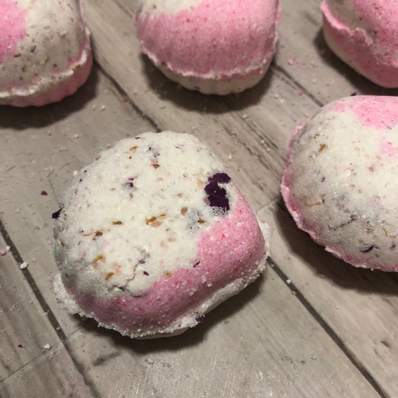 Bath Bombs - Picture 1 of 8